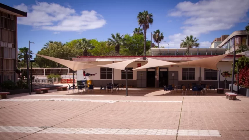 FOTO. Imagen de archivo de la cafeteria del CIFP Cesar Manrique en Tenerife