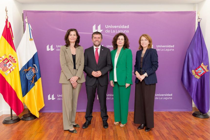 Convenio entre la Universidad de La Laguna y la Agencia Tributaria Canaria para mejorar la gestión de créditos impagados 1 Convenio entre la Universidad de La Laguna y la Agencia Tributaria Canaria para mejorar la gestión de créditos impagados