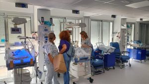 Día Mundial de la Prematuridad: Apremate y hospitales de Tenerife reconocen a profesionales de Neonatología 2 Día Mundial de la Prematuridad: Apremate y hospitales de Tenerife reconocen a profesionales de Neonatología - Imagen 1