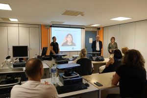Taller de discapacidad auditiva mejora la atención en el Ayuntamiento de Las Palmas - Imagen 1